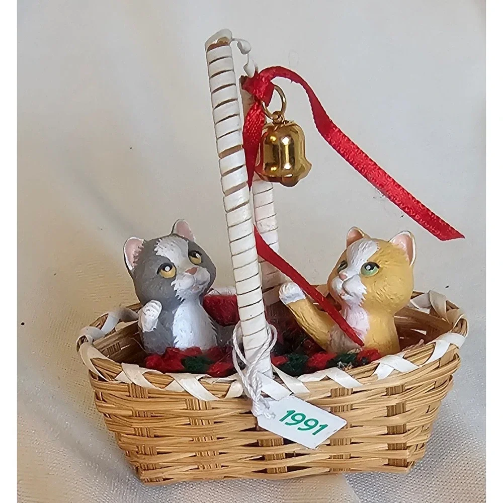 Hallmark Christmas Ornament OS Multi 1991 Kittens in Wicker Basket Bell Vintage